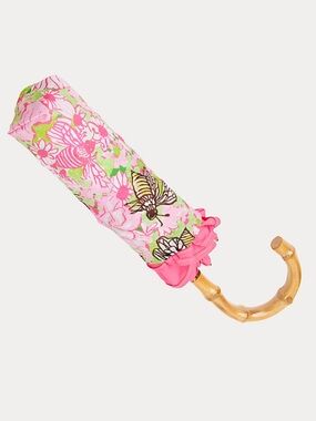 NWT Lilly Pulitzer printed travel umbrella in Pistachio Macaron Bees Knees